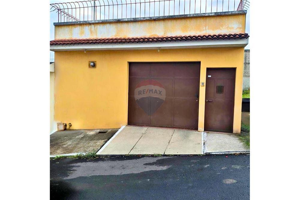 Villa - Te Koop - Mixco, Guatemala, Guatemala - 1 - 901491001-12