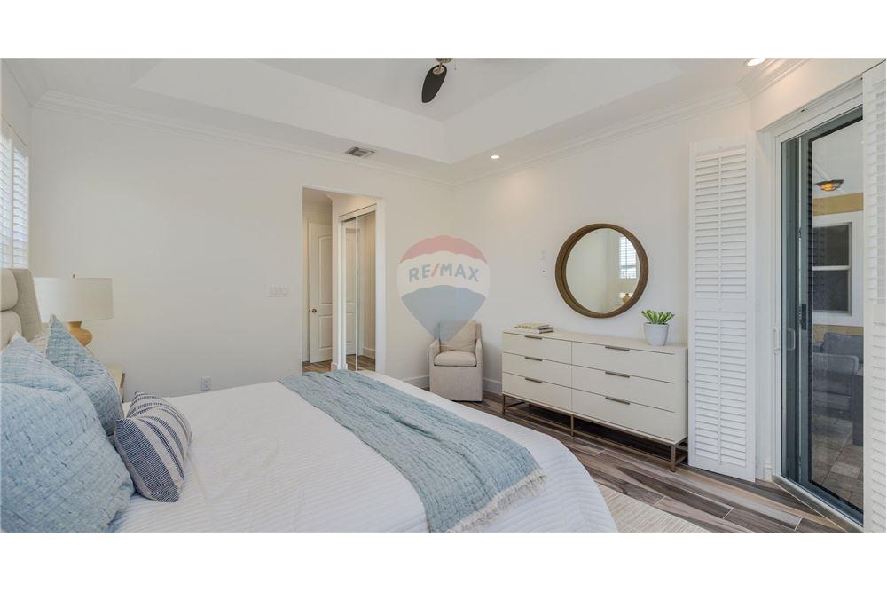 Villa - Te Koop - W Bay North East, West Bay, Cayman Islands - 17 - 90146012-238