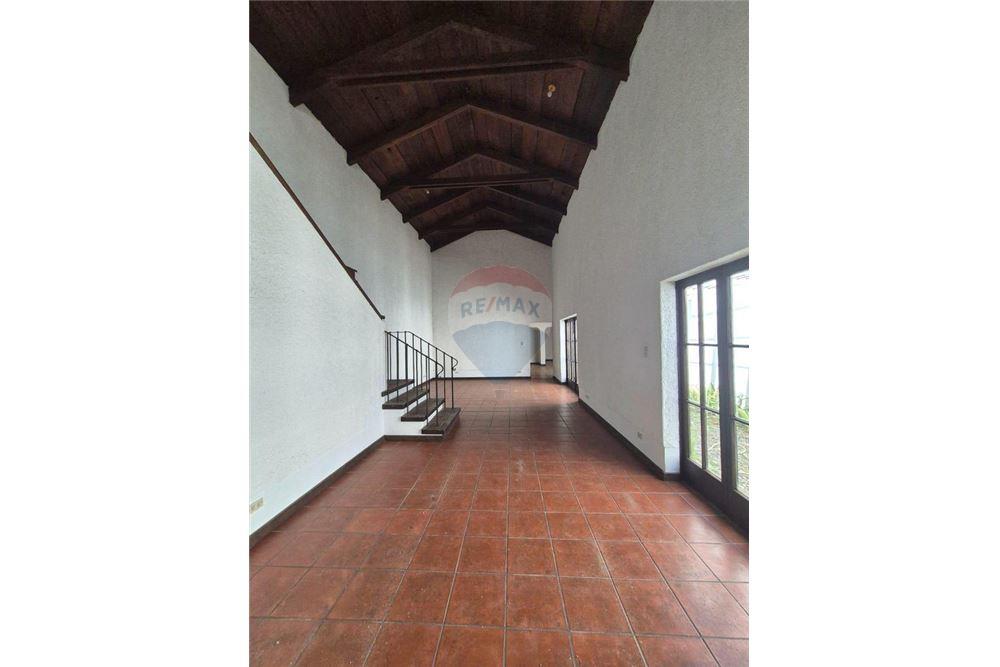 Villa - Venta - La Antigua Guatemala, Sacatepéquez, Guatemala - 1 - 90129014-37