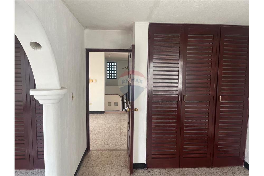 Villa - For Sale - Mixco, Guatemala, Guatemala - 7 - 902091008-11