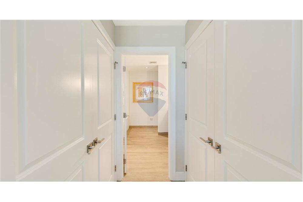 Condo/Apartment - For Sale - W Bay Bch South, Seven Mile, Cayman Islands - 22 - 90146002-433