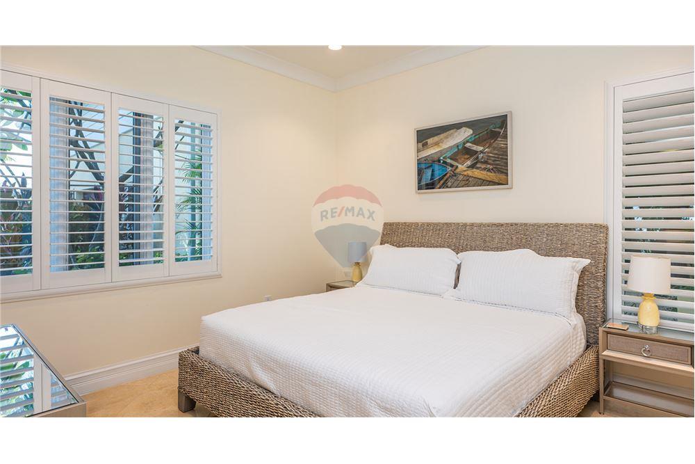 Villa - For Sale - W Bay Bch North, West Bay, Cayman Islands - 31 - 90146034-171