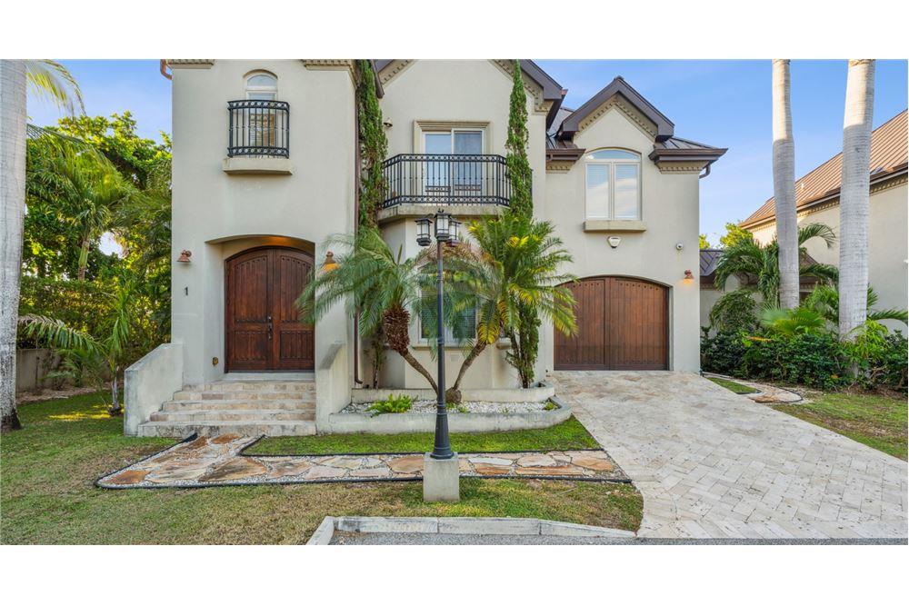 Villa - Venta - W Bay Bch South, Seven Mile, Islas Caimán - 3 - 90146011-180