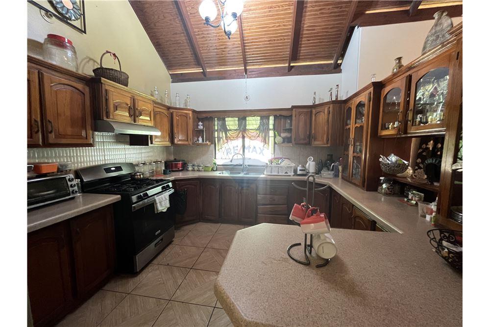 Villa - Te Koop - Dinsley, Saint George, Trinidad and Tobago - 5 - 902551007-4