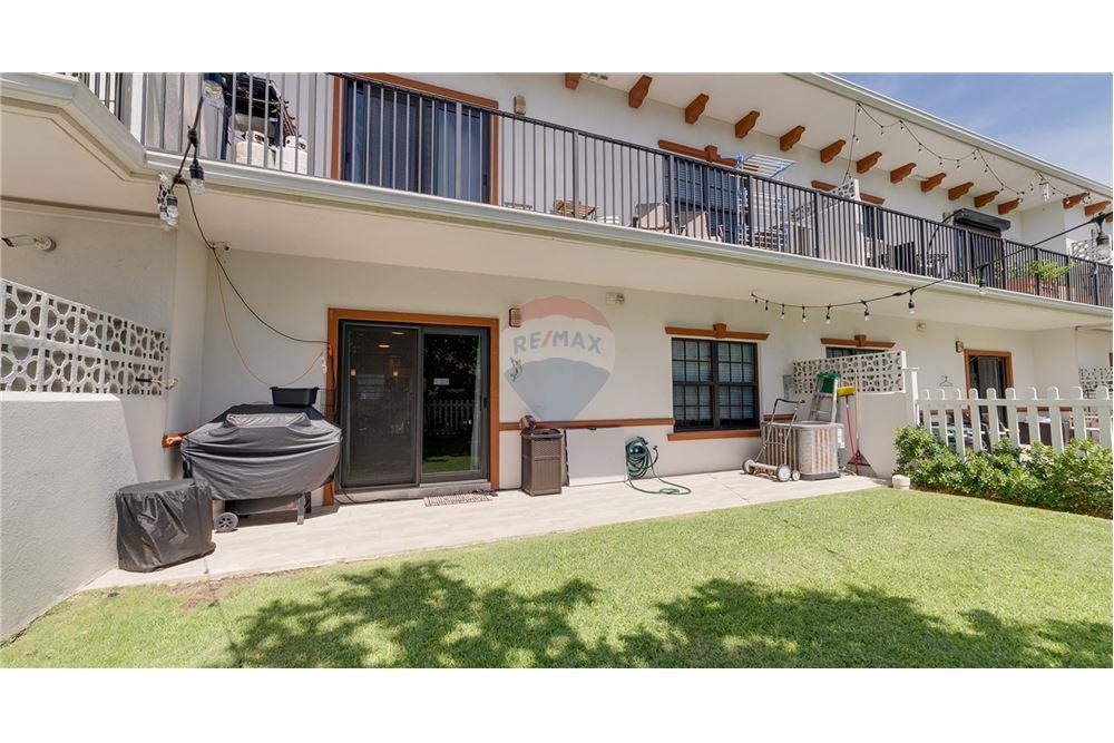 Appartement - Te Koop - W Bay Bch West, West Bay, Cayman Islands - 3 - 90146042-55