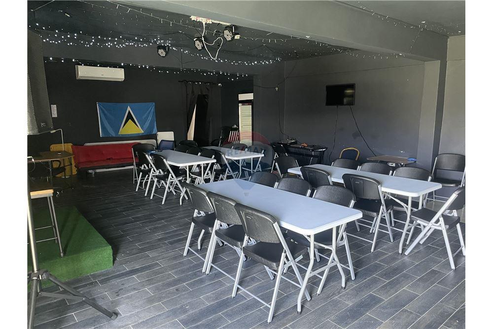 Bedrijfsmatig / Detailhandel - Te Koop - Gros Islet, Gros-Islet, St Lucia - 3 - 902071001-208