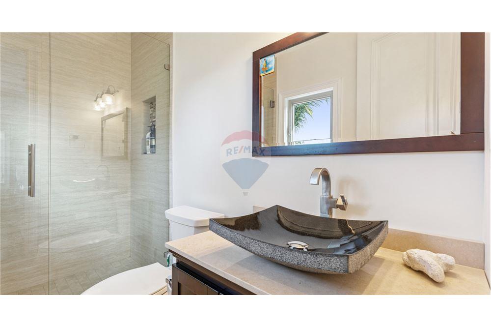 Villa - Venta - W Bay Bch South, Seven Mile, Islas Caimán - 35 - 90146011-180