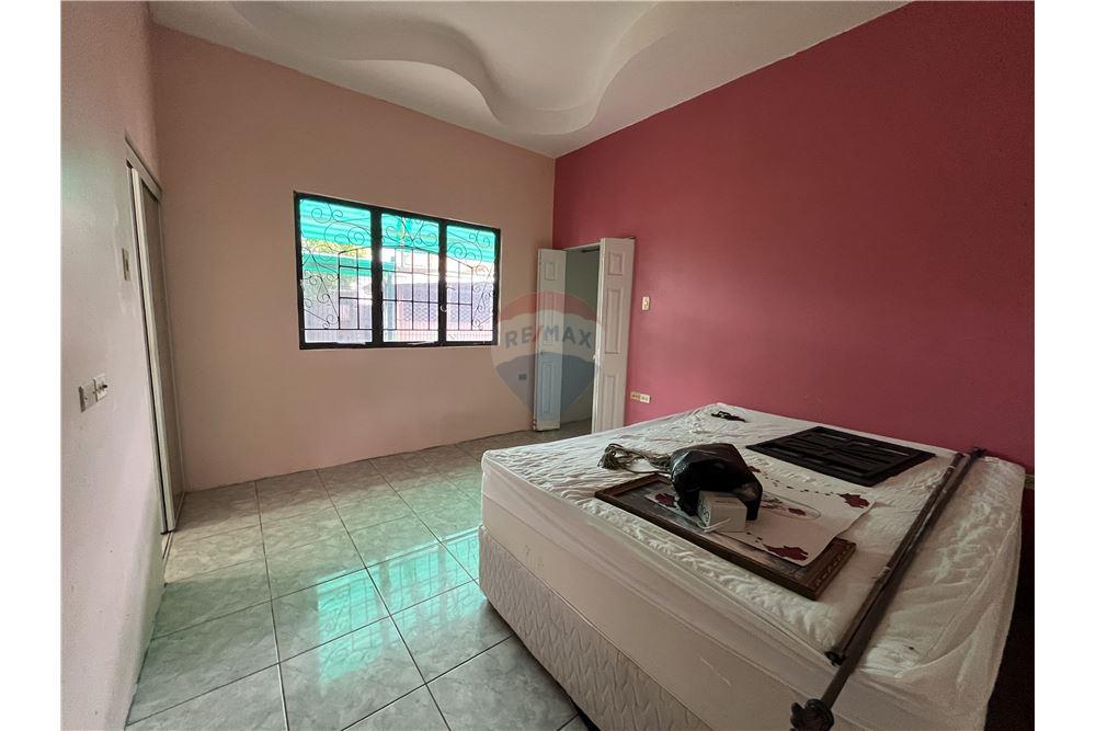 Villa - Te Koop - Arima, Arima, Trinidad and Tobago - 5 - 902551007-9