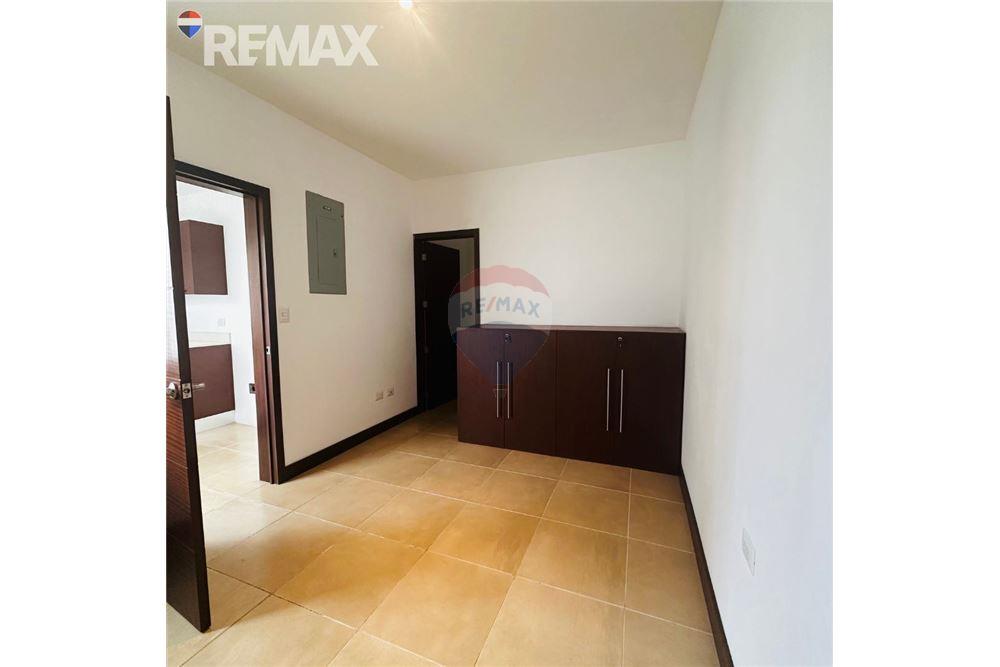 Villa - Te Koop - Santa Catarina Pinula, Guatemala, Guatemala - 5 - 902611001-79