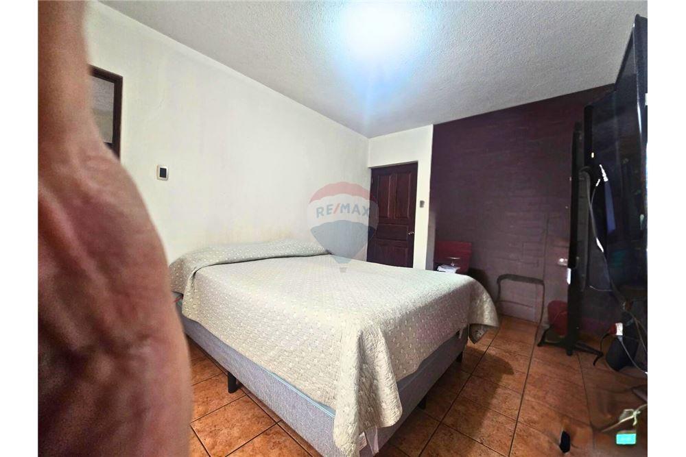 Villa - Te Koop - Mixco, Guatemala, Guatemala - 11 - 901491001-12