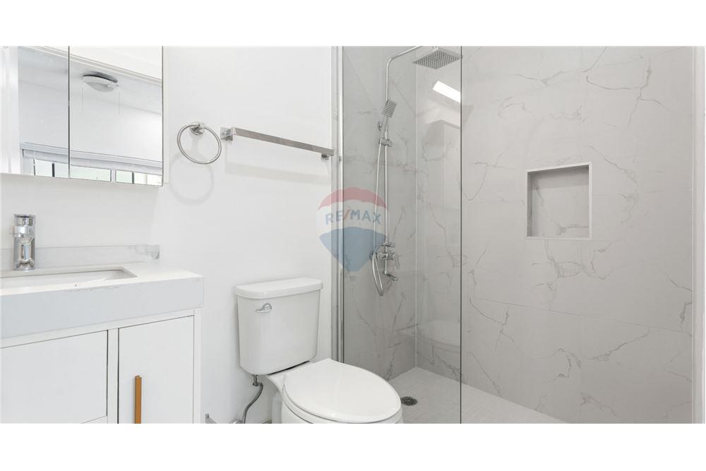 Appartement - Te Koop - George Town, Grand Cayman, Cayman Islands - 14 - 90146018-316