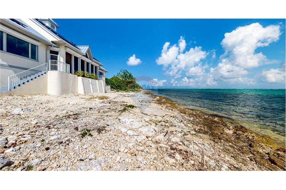 Villa - Te Koop - Colliers, East End, Cayman Islands - 4 - 90146057-20