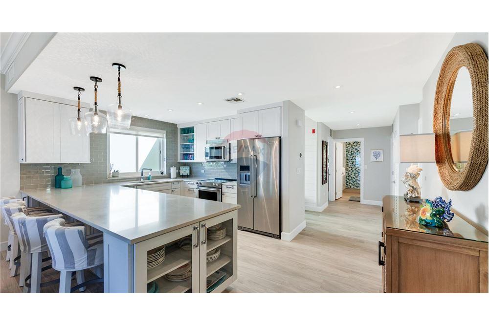 Condo/Apartment - For Sale - W Bay Bch South, Seven Mile, Cayman Islands - 8 - 90146002-433