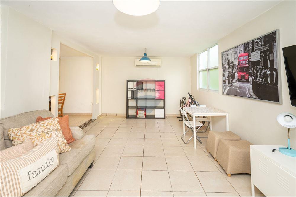 Villa - Te Koop - URB Las Palmas Cerro Gordo, Vega Alta, Puerto Rico - 14 - 90107007-117