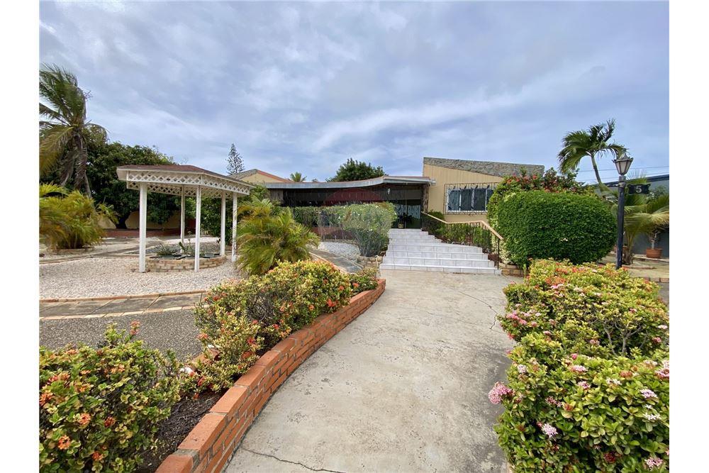 Villa - Te Koop - Oranjestad, Aruba, Aruba - 56458 - 90105001-167