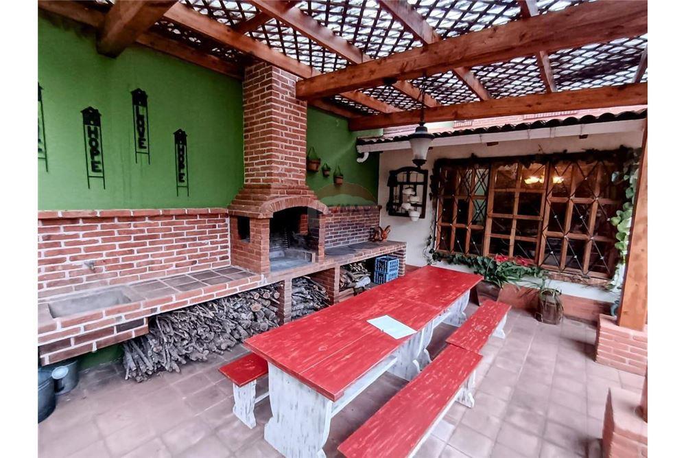 Villa - Venta - San Lucas Sacatepéquez, Sacatepéquez, Guatemala - 4 - 90129016-27