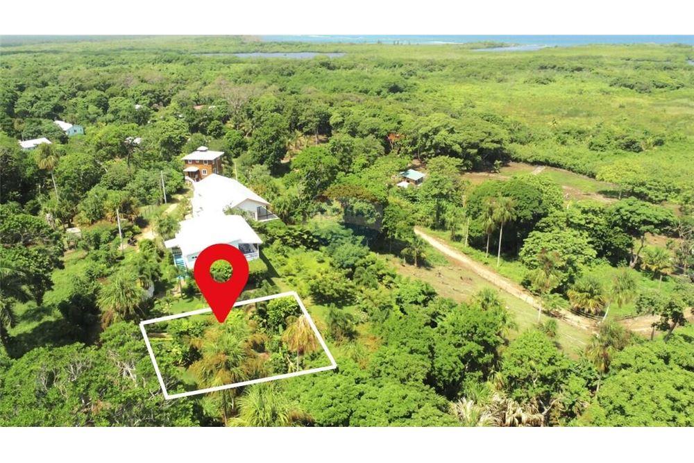 Land - For Sale - Utila, Bay Islands, Honduras - 4 - 90182002-607