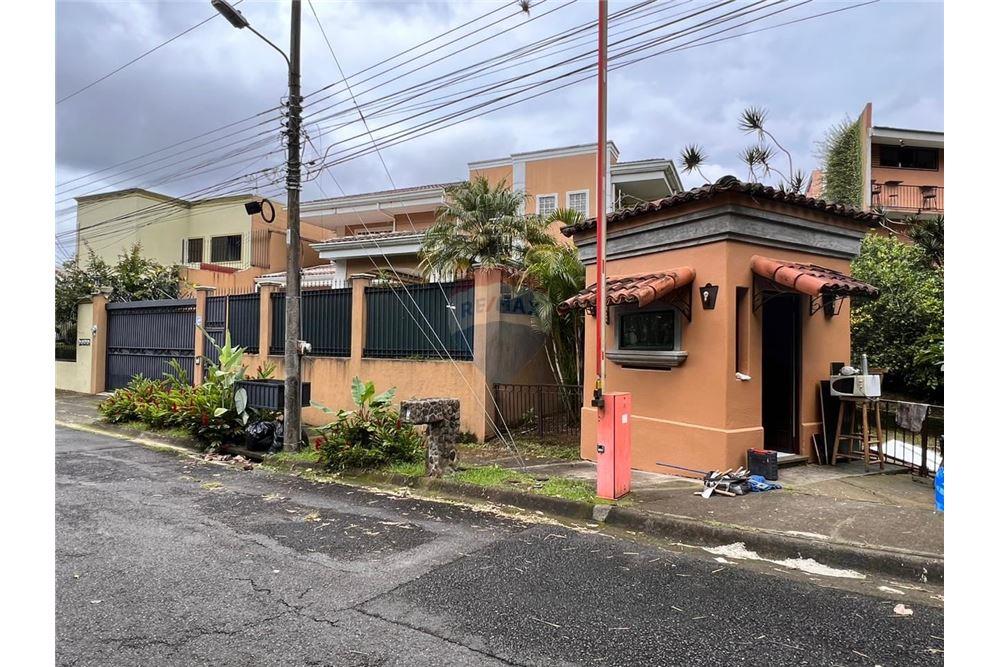 Villa - For Sale - Curridabat, San José - Curridabat, Costa Rica - 8 - 901251002-34