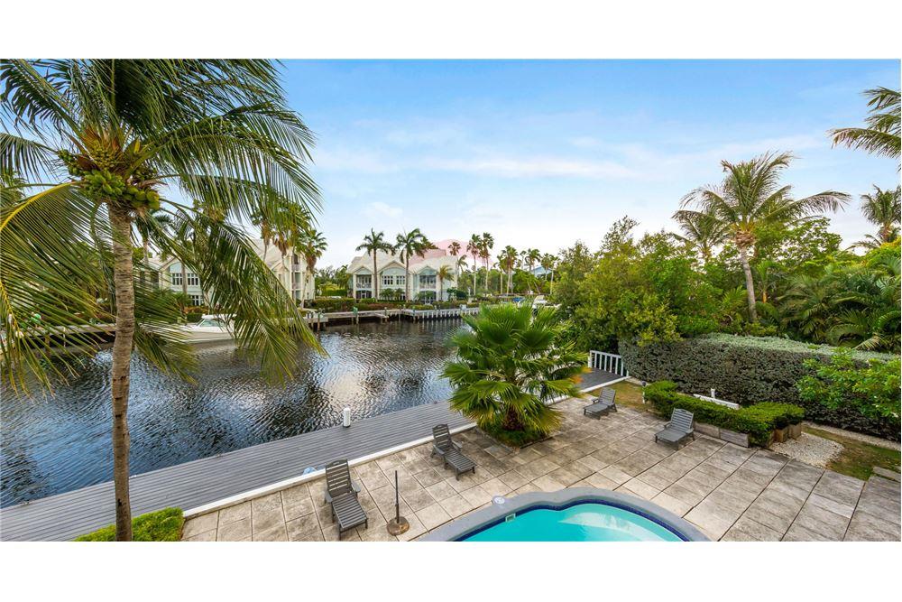 Appartement - Te Koop - W Bay Bch South, Seven Mile, Cayman Islands - 13 - 90146051-43