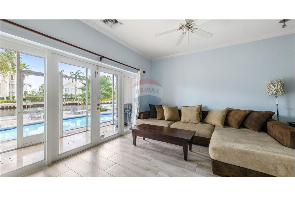 Appartement - Te Koop - W Bay Bch South, Seven Mile, Cayman Islands - 8 - 90146051-43