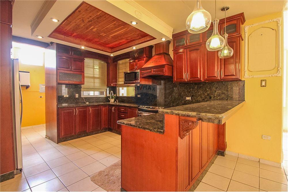 Villa - For Sale - Luquillo, Luquillo, Puerto Rico - 6 - 902461010-9