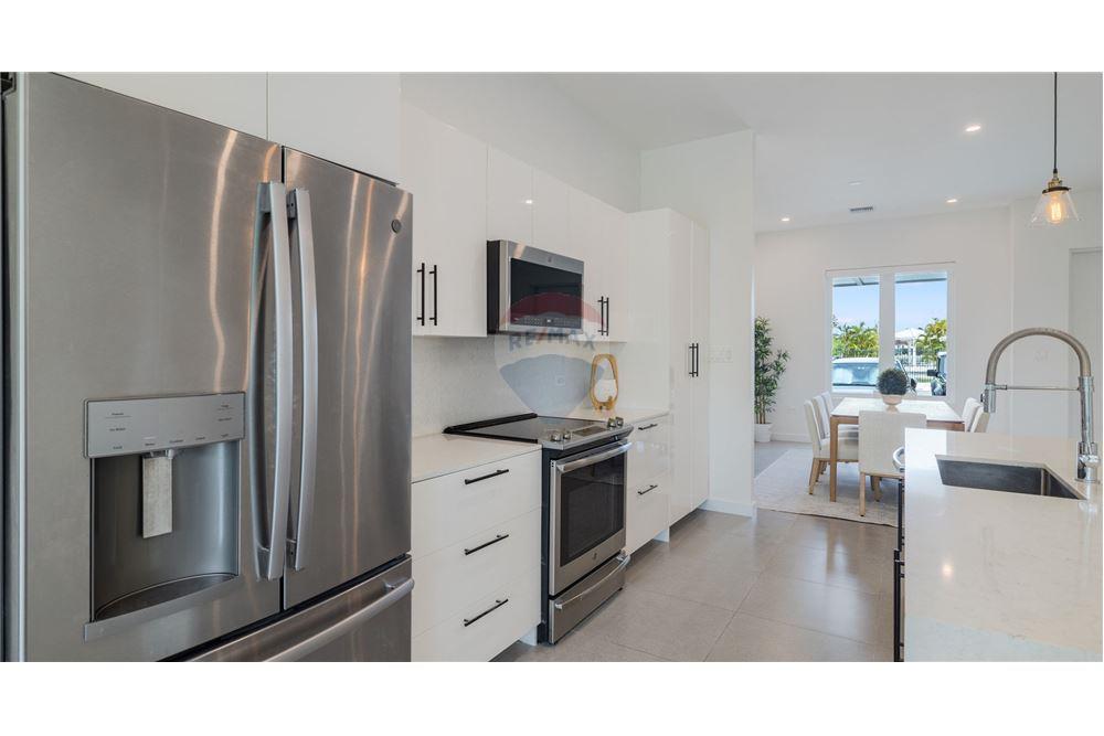 Apartamento/Condominio - Venta - W Bay Bch North, West Bay, Islas Caimán - 7 - 90146012-240