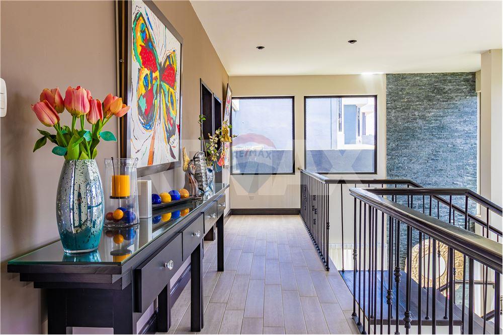 Villa - Venta - Fraijanes, Guatemala, Guatemala - 24 - 902091020-12