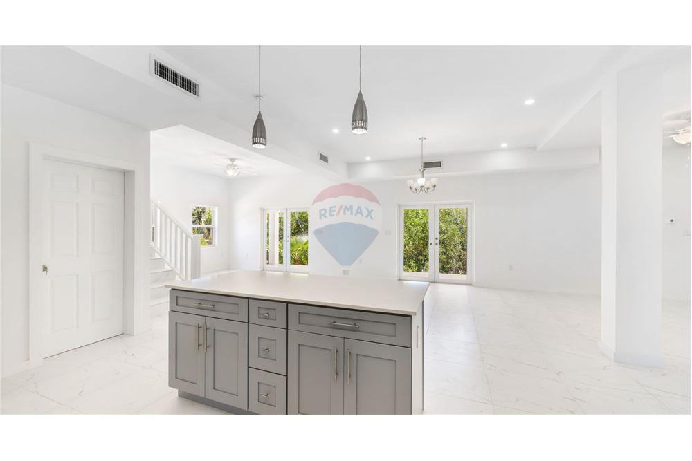 Villa - For Sale - Savannah, Savannah, Cayman Islands - 5 - 90146004-170