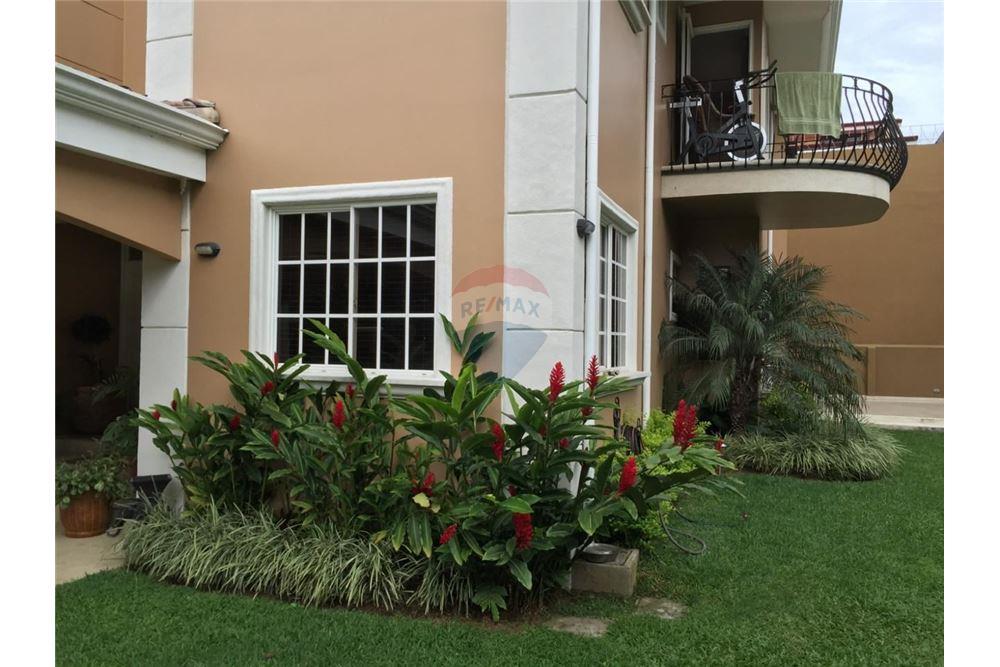 Villa - For Sale - Curridabat, San José - Curridabat, Costa Rica - 22 - 901251002-34