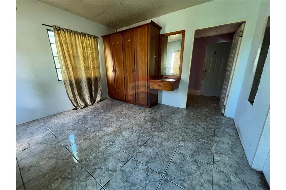 Villa - Te Koop - Las Lomas, Caroni, Trinidad and Tobago - 6 - 90155111-6