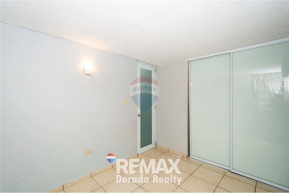 Villa - For Sale - URB Levittown Lakes, Toa Baja, Puerto Rico - 11 - 90107014-8