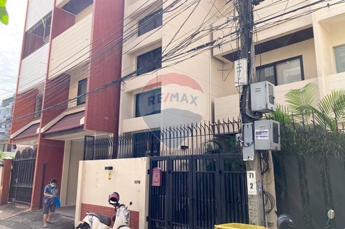 Residential - Townhouse - Watthana, Bangkok - TH