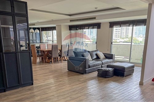 For Rent/Lease-Condo/Apartment-Khlong Toei, Bangkok-920071049-1131