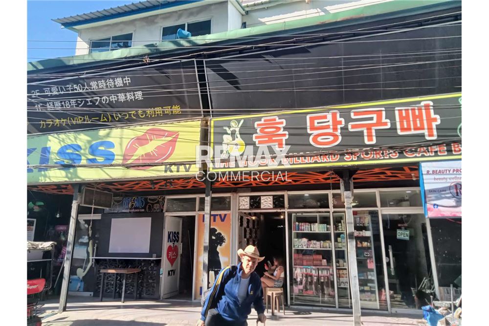 Commercial - ਇਮਾਰਤ - Angeles City, Pampanga, Region III - Philippines - 1 - 951001001-16