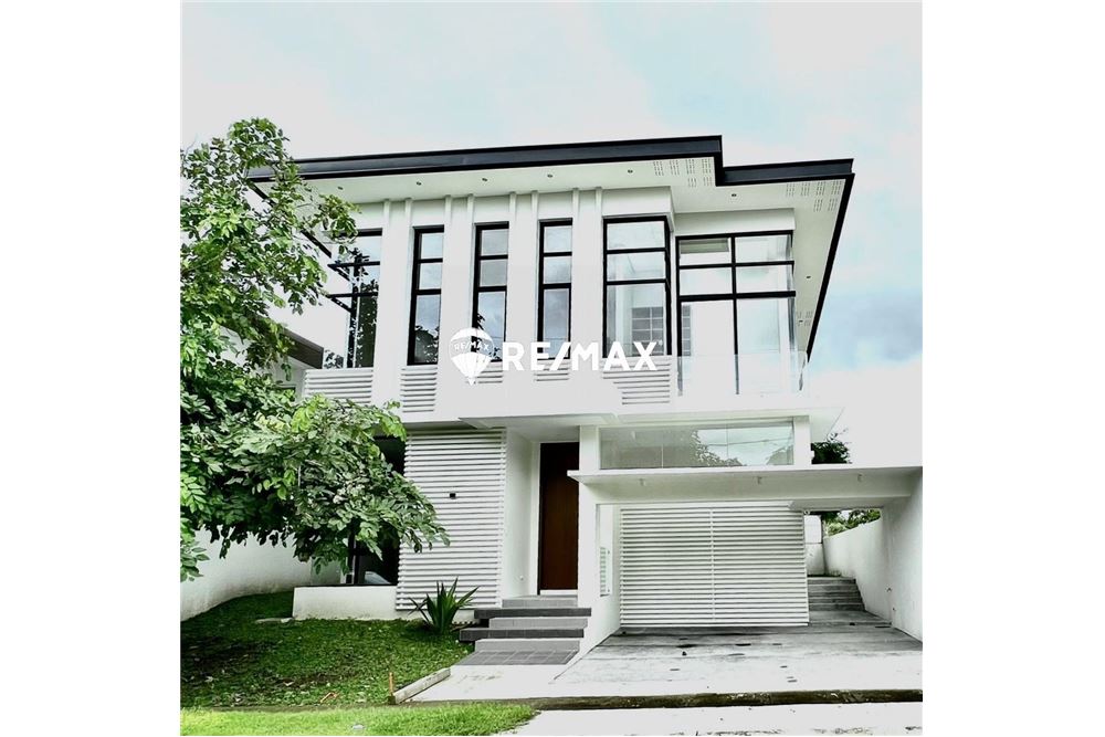 Prédio Habitacional - Casa - Calamba City, Laguna, Region IV-A - Philippines - 1 - 950731001-6