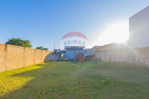 Venda-Casa-Jardim Coopagro , Toledo , Paraná , 85903420-960131038-6